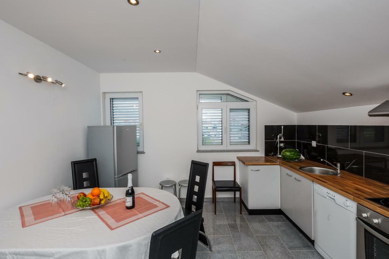 Apartman Lucija Kaštela Exterior foto