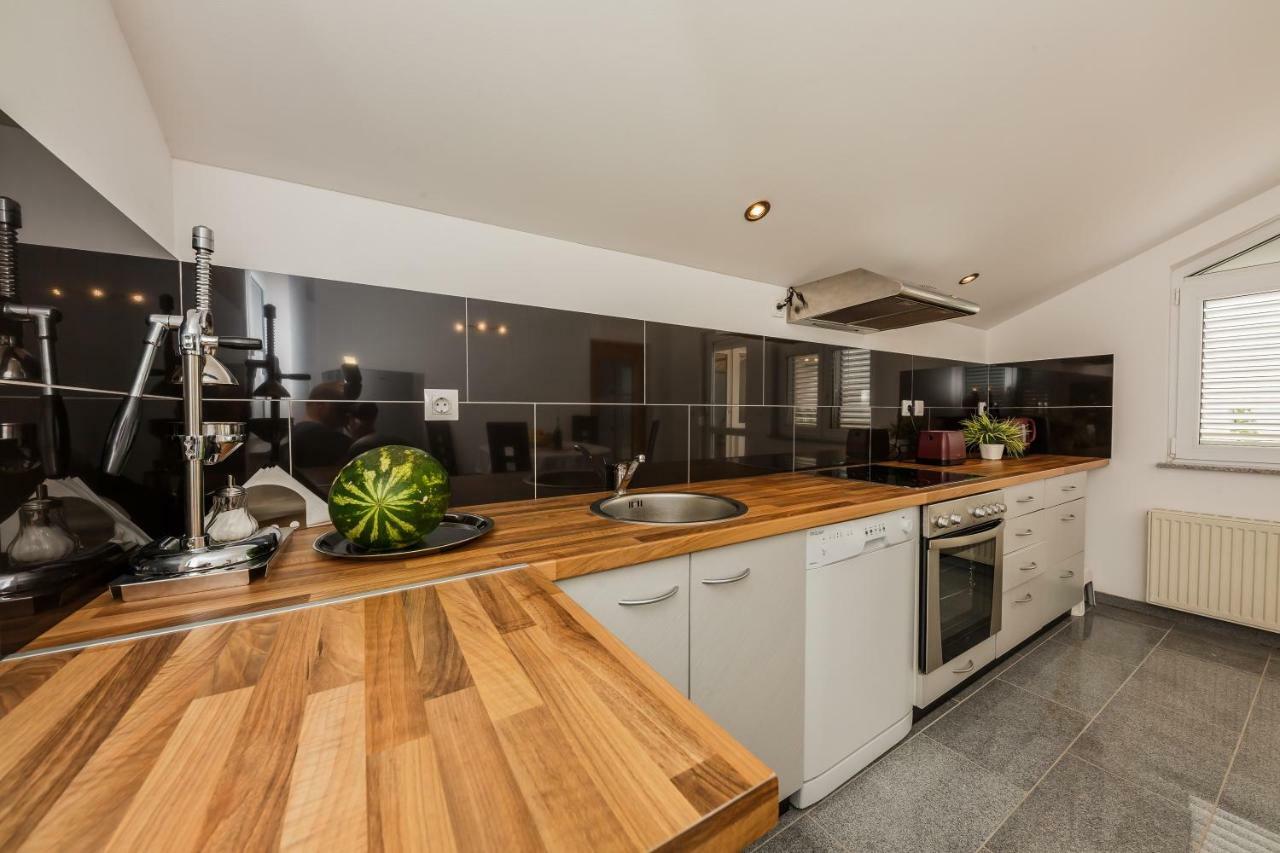 Apartman Lucija Kaštela Exterior foto